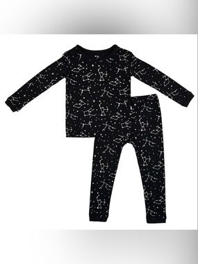 NIB Kyte Baby Midnight Silver Constellation Stars Long Sleeve Pajamas size 2T